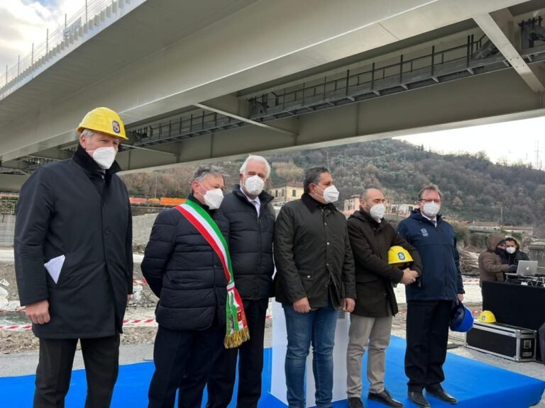 Ponte di Albiano Magra: completato il primo varo sulla campata centrale del nuovo viadotto - albiano, ponte