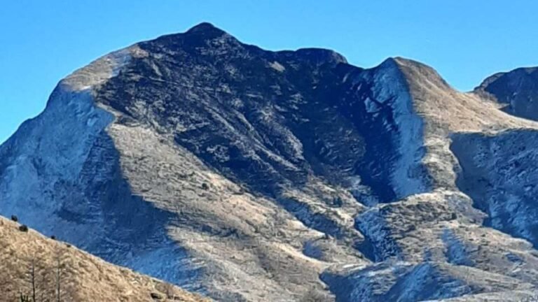 Incendio sul monte Sagro, interviene il nucleo antincendio dell'Unione comuni Lunigiana - Incendio, lunigiana