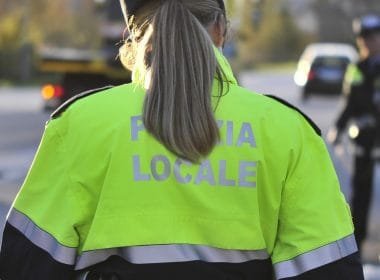 La Spezia, minorenni a cavalcioni sugli archi di Buren postano tutto sui social: sanzionati dalla municipale - La Spezia