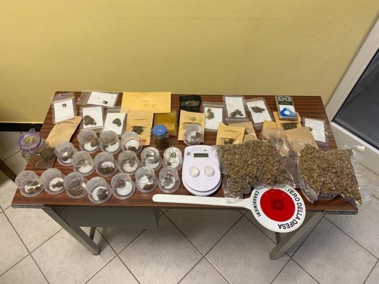 Levanto, coppia denunciata: scoperta con marijuana e hashish in casa - coppia denunciata, Levanto