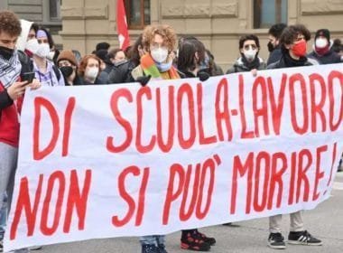 Rifondazione: venerdì tutti allo sciopero contro l'alternanza scuola lavoro - alternanza scuola lavoro, carrara