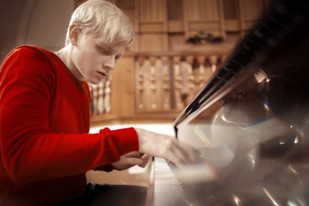 Concerti a teatro: terzo appuntamento della stagione con il talentuoso pianista Alexander Malofeev - Alexander Malofeev, musica