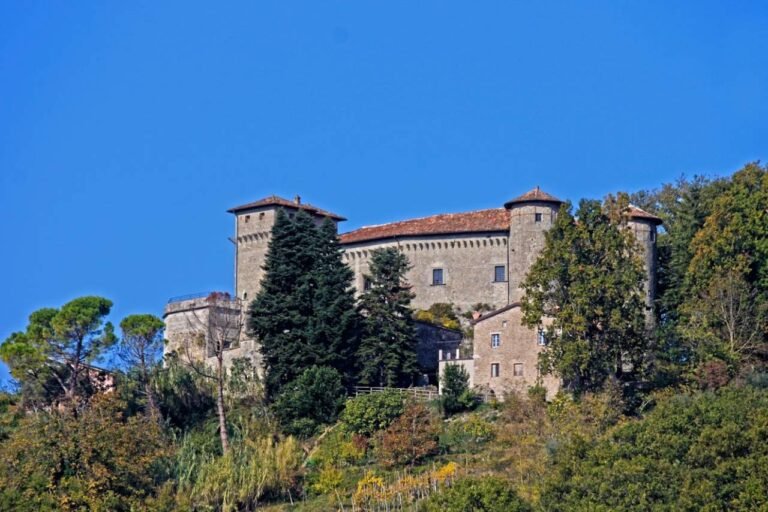 Il Castello Malaspina di Monti riapre le porte ai visitatori Il Castello Malaspina di Monti riapre le porte ai visitatori - malaspina, monti castello