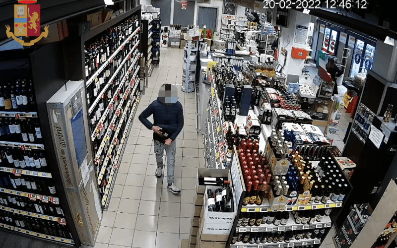 La Spezia: 27enne denunciato dopo vari reati nei Doro del centro - danneggiamento, denuncia