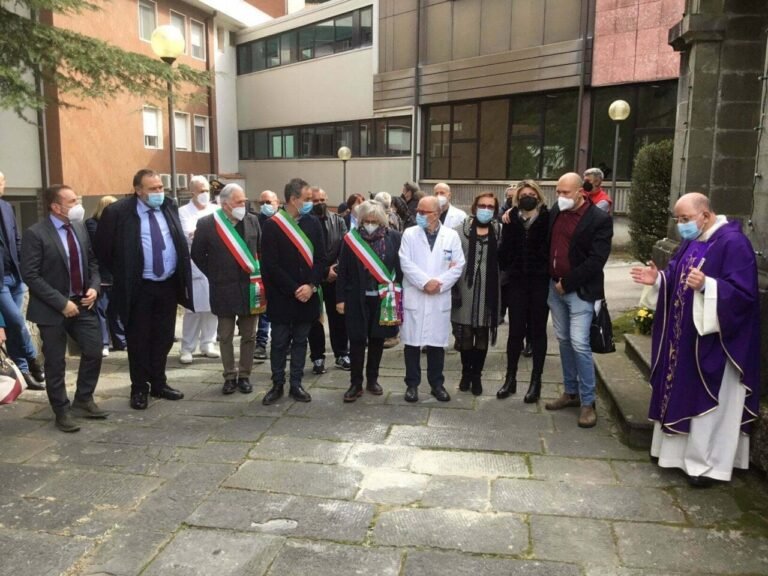 Ospedale di Fivizzano: laboratorio di analisi intitolato alla memoria di Paolo Grassi Ospedale di Fivizzano: laboratorio di analisi intitolato alla memoria di Paolo Grassi - ASL Toscana Nord Ovest, Fivizzano