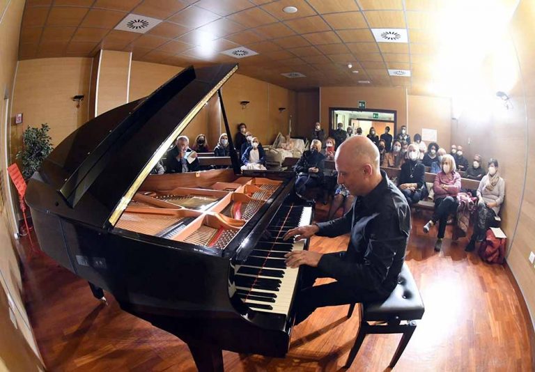 Benedetto Lupo suona Tchaikovsky per l’appuntamento con i Donatori di Musica