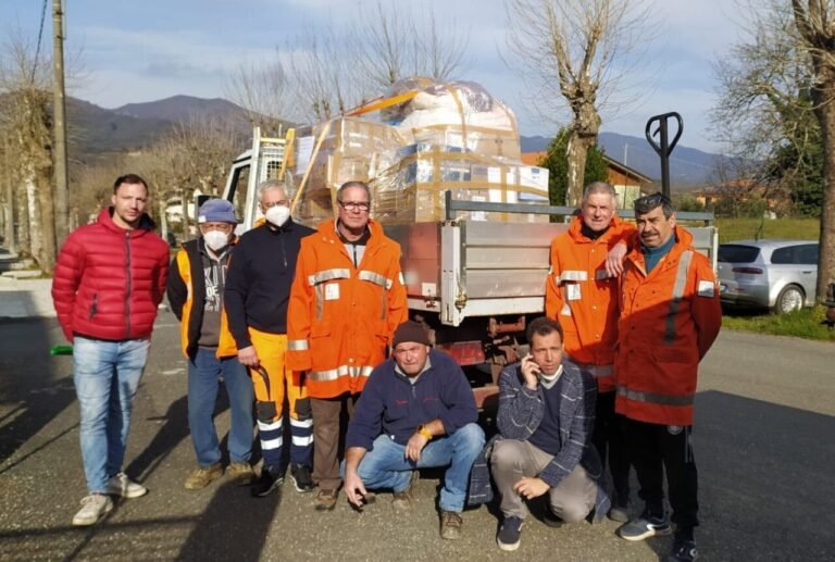 Treno Italia: la Lunigiana risponde alla chiamata, in partenza beni di prima necessità per la Polonia - Fivizzano, lunigiana