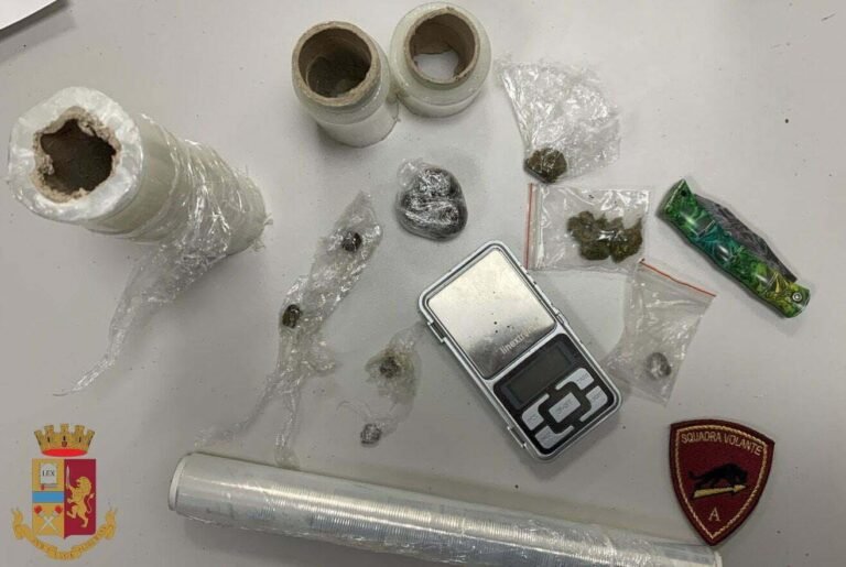 La Spezia: 15enne denunciato per spaccio e porto ingiustificato di oggetti atti a offendere - denuncia, la spezia