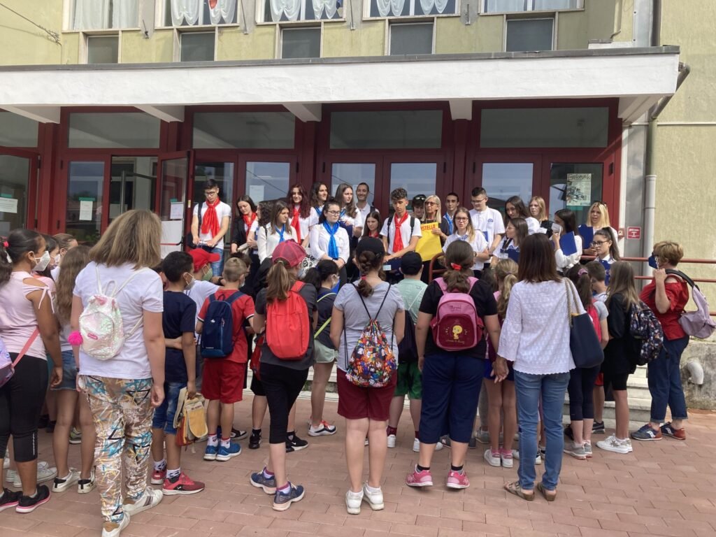 Pontremoli: "Cammino, sorrido e imparo" - cammino sorrido imparo, Pontremoli