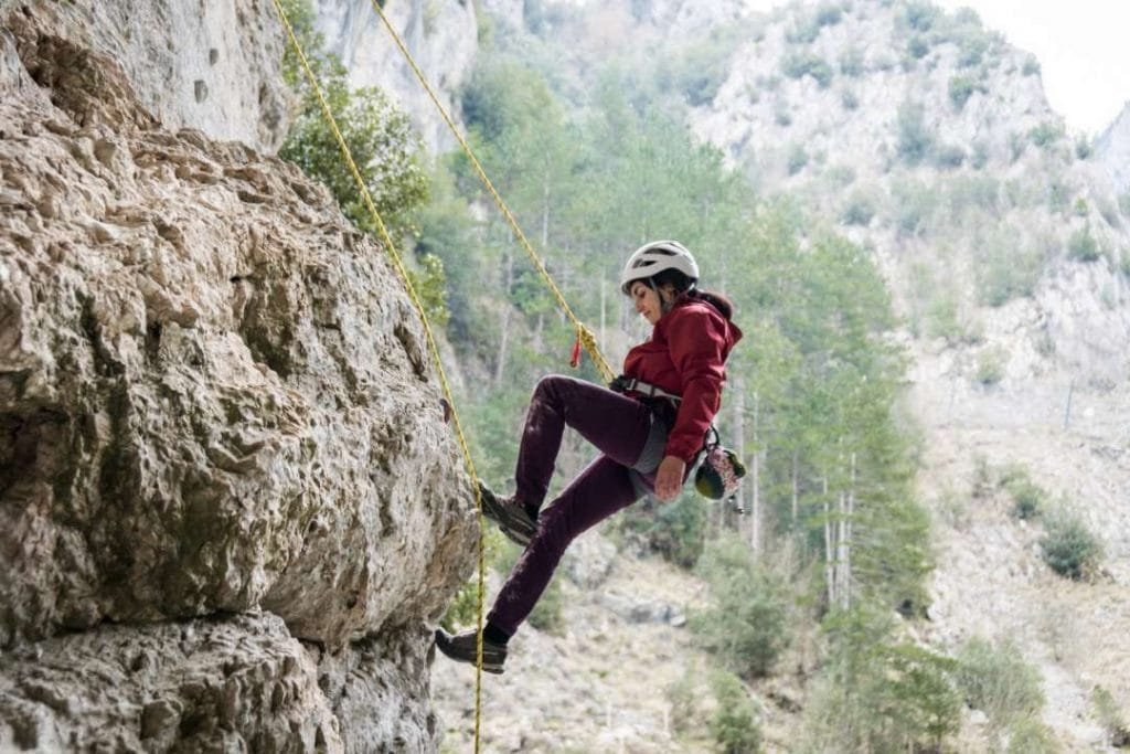 Il “Geco”: apre la nuova palestra di arrampicata su roccia alle Grotte di Equi Il "Geco": apre la nuova palestra di arrampicata su roccia alle Grotte di Equi - arrampicata, equiterme