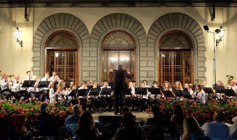 Grande festa per Sant’Antonio a Massa, ritorna la processione con banda e attesa la benedizione del pane - bagnone, banda