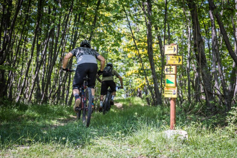 Nasce la Lunigiana Bike Area: percorsi naturali per mountain bike e bici a pedalata assistita - lunigiana bike area, natura