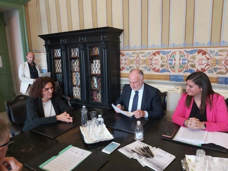 Parità di genere:  finanziato il progetto della Provincia "Io sono Io" - parità di genere, Provincia Massa Carrara