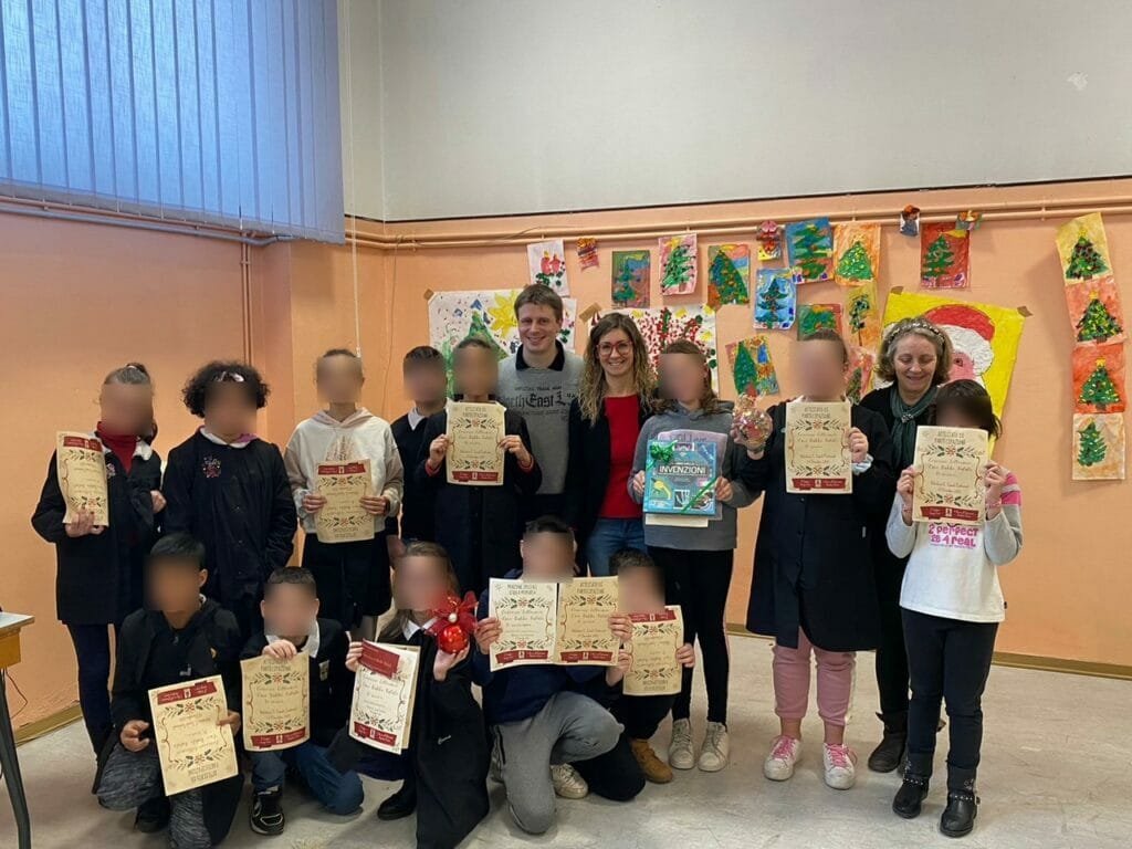 Caro Babbo Natale ti scrivo: il concorso che ha premiato i bambini delle scuole di Pontremoli Caro Babbo Natale ti scrivo: il concorso che ha premiato i bambini delle scuole di Pontremoli - Caro Babbo Natale, Concorso