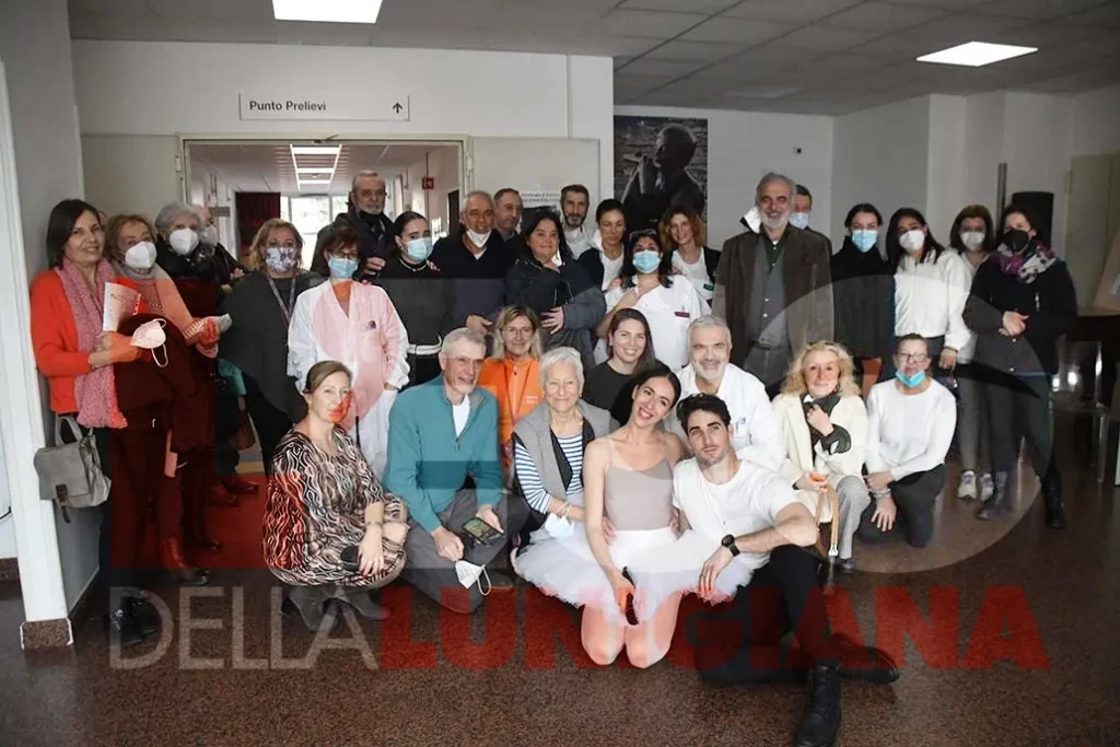 Donatori di musica e una ballerina internazionale all'ospedale di Carrara - ballo, canada