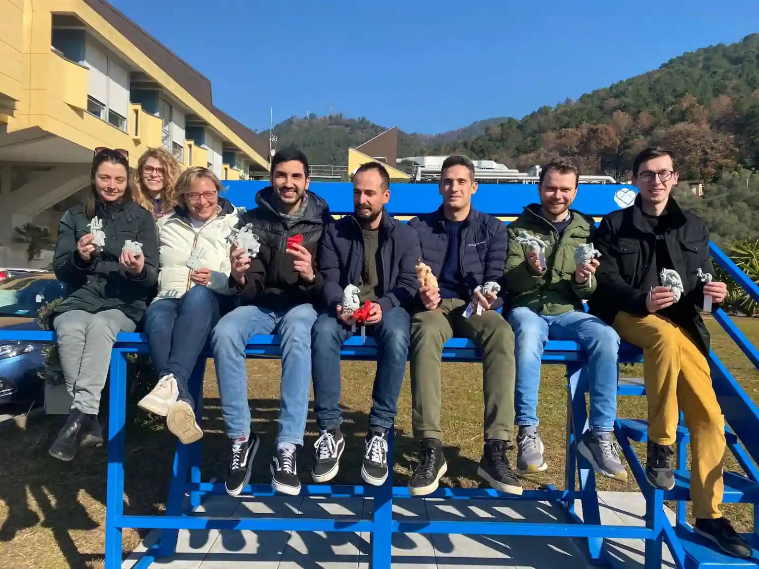 Una panchina blu all’Ospedale del Cuore, per sensibilizzare sulle cardiopatie congenite - cardiopatie, massa