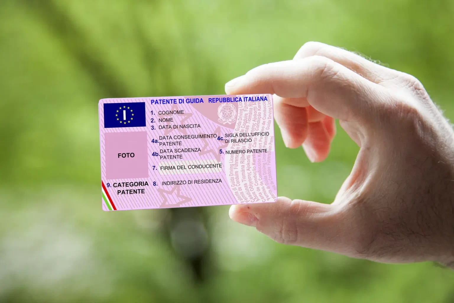 La Polizia contro le patenti facili a La Spezia La Polizia contro le patenti facili a La Spezia - esame, la spezia