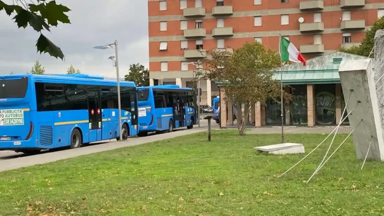 In Lunigiana sarà caos trasporti, FdI: "Sforbiciata metterà in ginocchio paesi" - fratelli d'italia, lunigiana