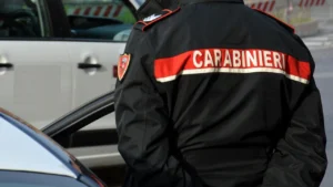 In piena "zona rossa" minaccia le forze dell'ordine: arrestato a Massa - carabinieri, forze ordine