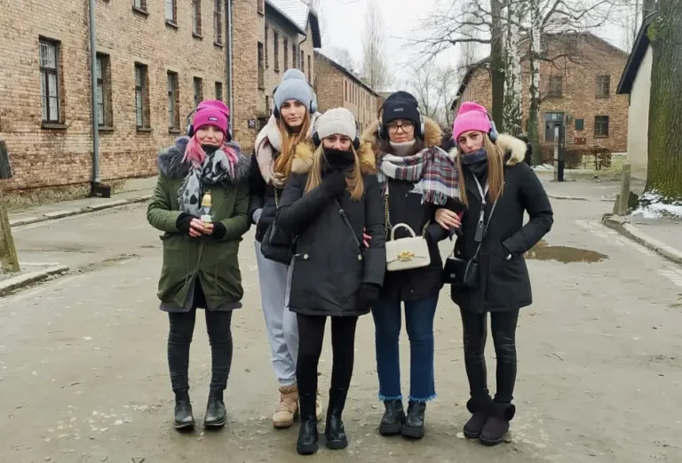 Parentuccelli Arzelà a scuola di memoria - auschwitz, birkenau