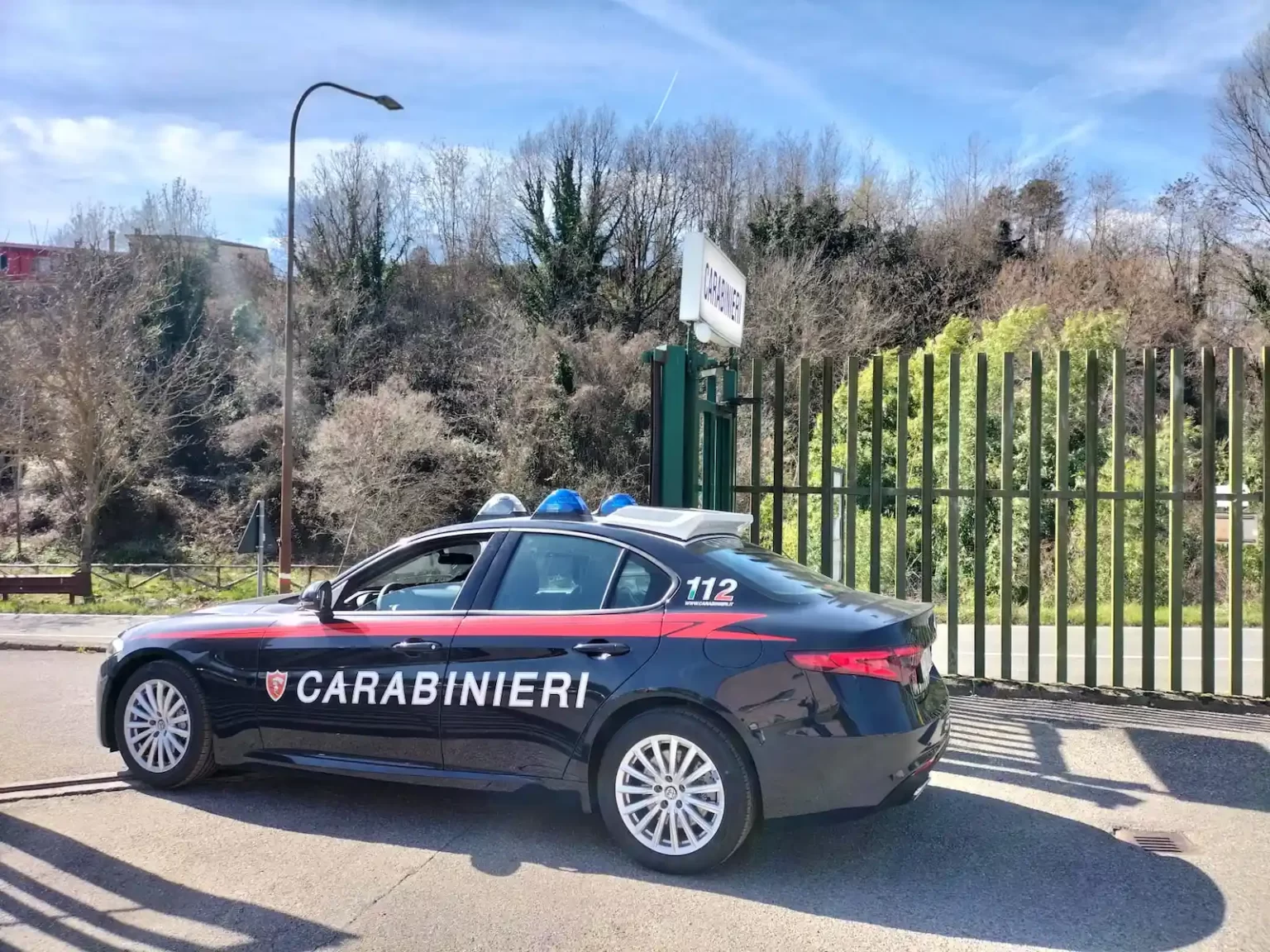 Tresana, un arresto per resistenza e violenza a pubblico ufficiale - arresto, carabinieri
