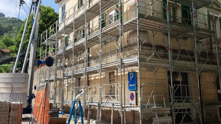 Partiti i lavori di restauro di Palazzo Reali Carboni di Licciana Nardi Partiti i lavori di restauro di Palazzo Reali Carboni di Licciana Nardi - Licciana Nardi, palazzo reali