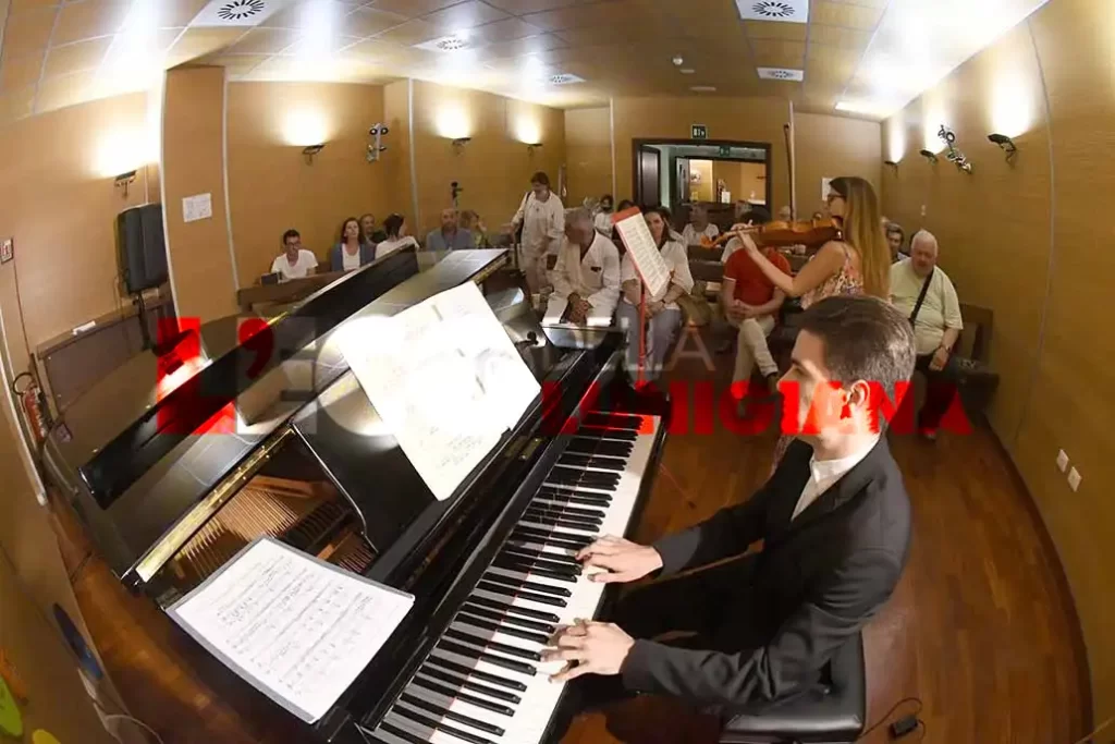 I Donatori di musica proseguono i concerti all’Ospedale delle Apuane I Donatori di musica proseguono i concerti all'Ospedale delle Apuane - mambrini, mignani