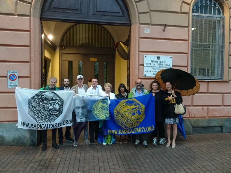 I Radicali in visita nelle carceri di Spezia e Massa - radicali, spezia