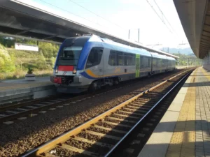Pendolari Lunigiana: nasce il comitato per trasporti più efficienti - lunigiana, pendolari