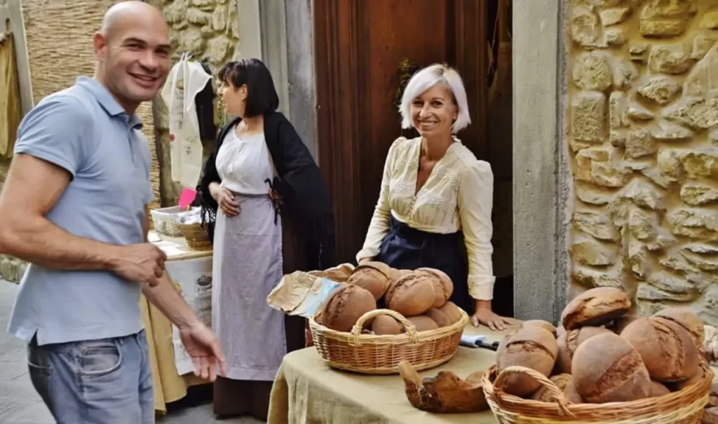 Domenica 1° ottobre sarà assegnato a Fabio Bertolucci, per la Marocca di Casola, il Premio"Castagno d'Oro-Fernardo Tomà" - casola, marocca