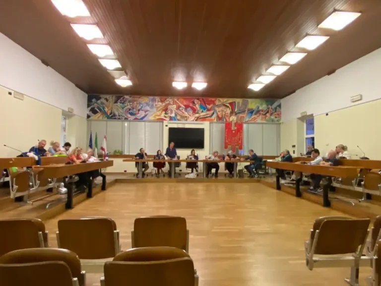 Se una notte d'estate un social network - comune di aulla, onlyfans