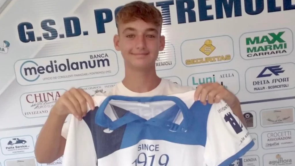 Il giovane caduto dall’Ape non ce l’ha fatta Il giovane caduto dall'Ape non ce l'ha fatta - ape, incidente