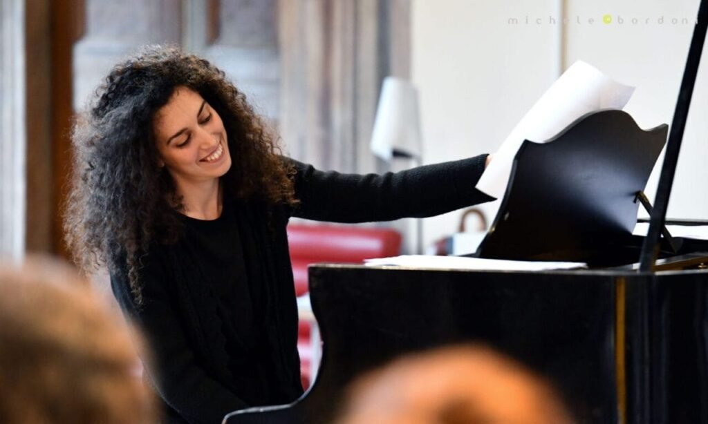 MutaMenti, spazi fluidi di un jazz senza frontiere MutaMenti, spazi fluidi di un jazz senza frontiere -