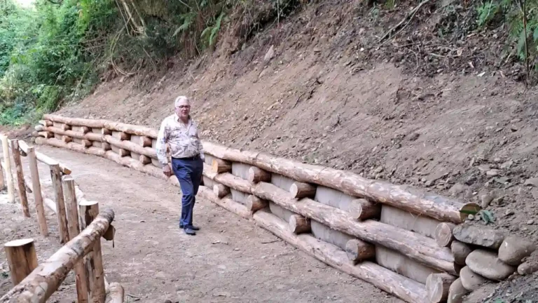 Turismo e sentieristica: a Licciana Nardi recuperato l'antico collegamento che va dal ponte romanico a Castel del Piano - Licciana, Sentieri