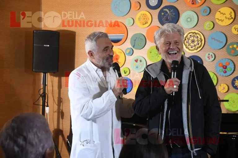 Anche Ron ha donato la sua musica al Noa di Massa Anche Ron ha donato la sua musica al Noa di Massa - donatori, mambrini