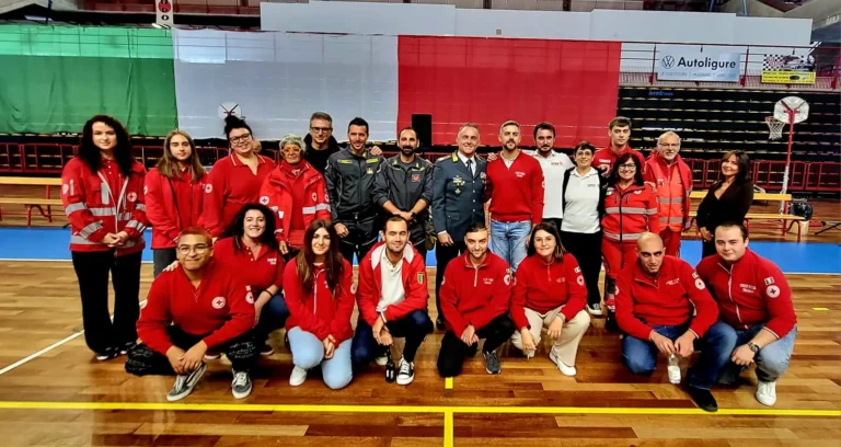 Progetto Croce Rossa-Fondazione Carispezia, ex dipendente da droghe racconta la sua storia agli studenti Progetto Croce Rossa-Fondazione Carispezia, ex dipendente da droghe racconta la sua storia agli studenti - carispezia, croce rossa