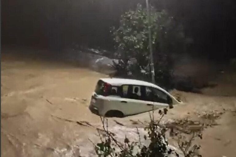 Toscana colpita da una forte ondata di maltempo Toscana colpita da una forte ondata di maltempo - alluvione, maltempo