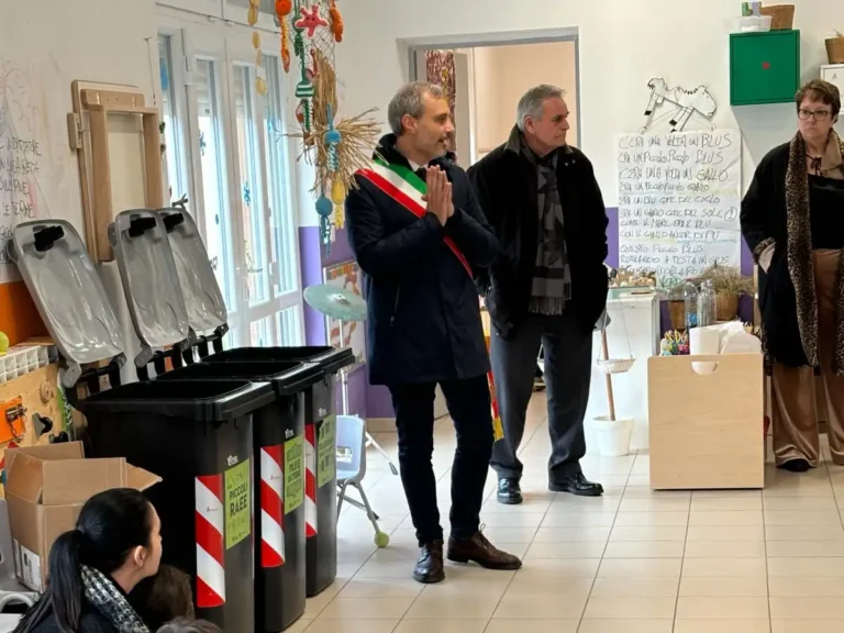 Podenzana più ecologica con nuovi punti di raccolta RAE - ecologia, rae