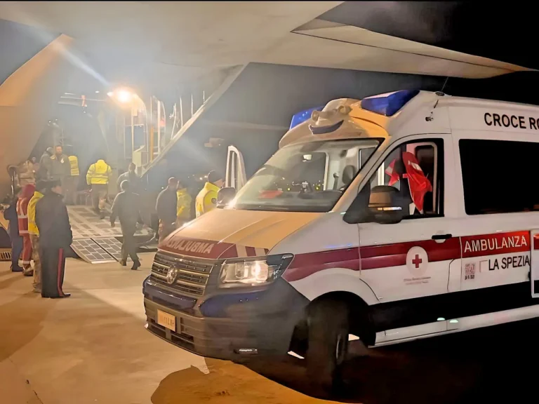 La Croce Rossa di Spezia in aiuto per trasportare tre bambine ferite in fuga da Gaza - croce rossa, la spezia