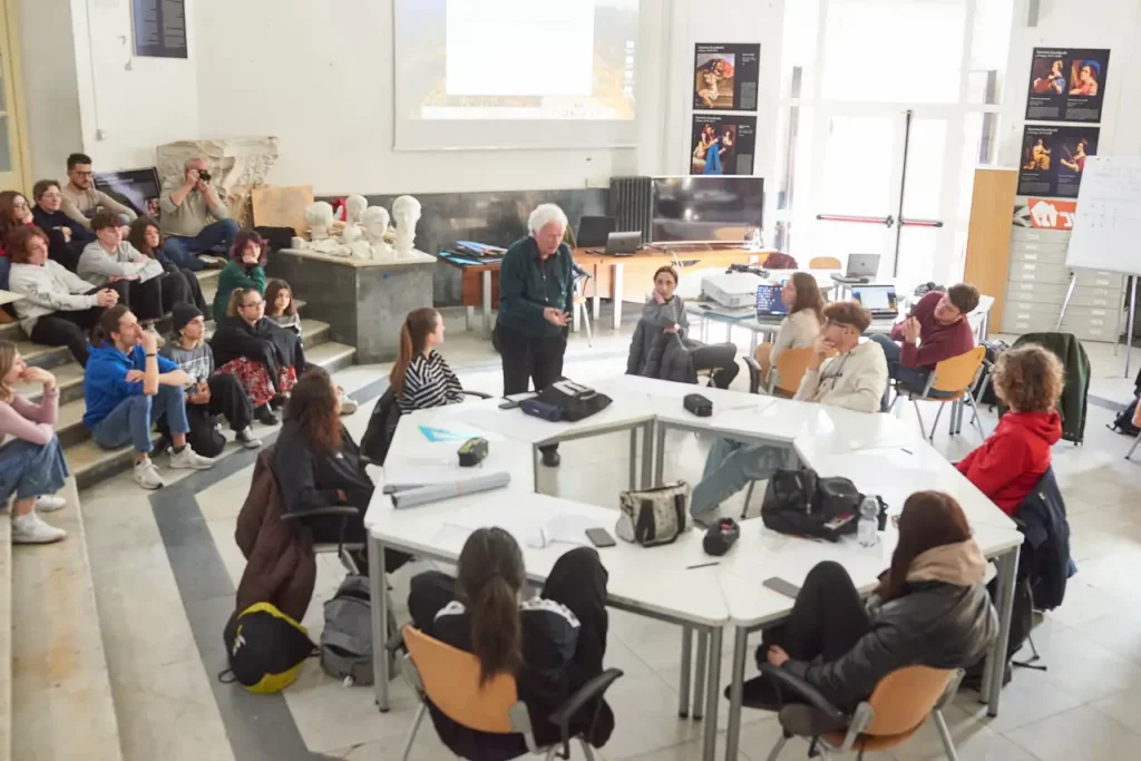 Il fotografo Mario Cresci incontra gli studenti del Gentileschi di Carrara - gentileschi, Mario Cresci