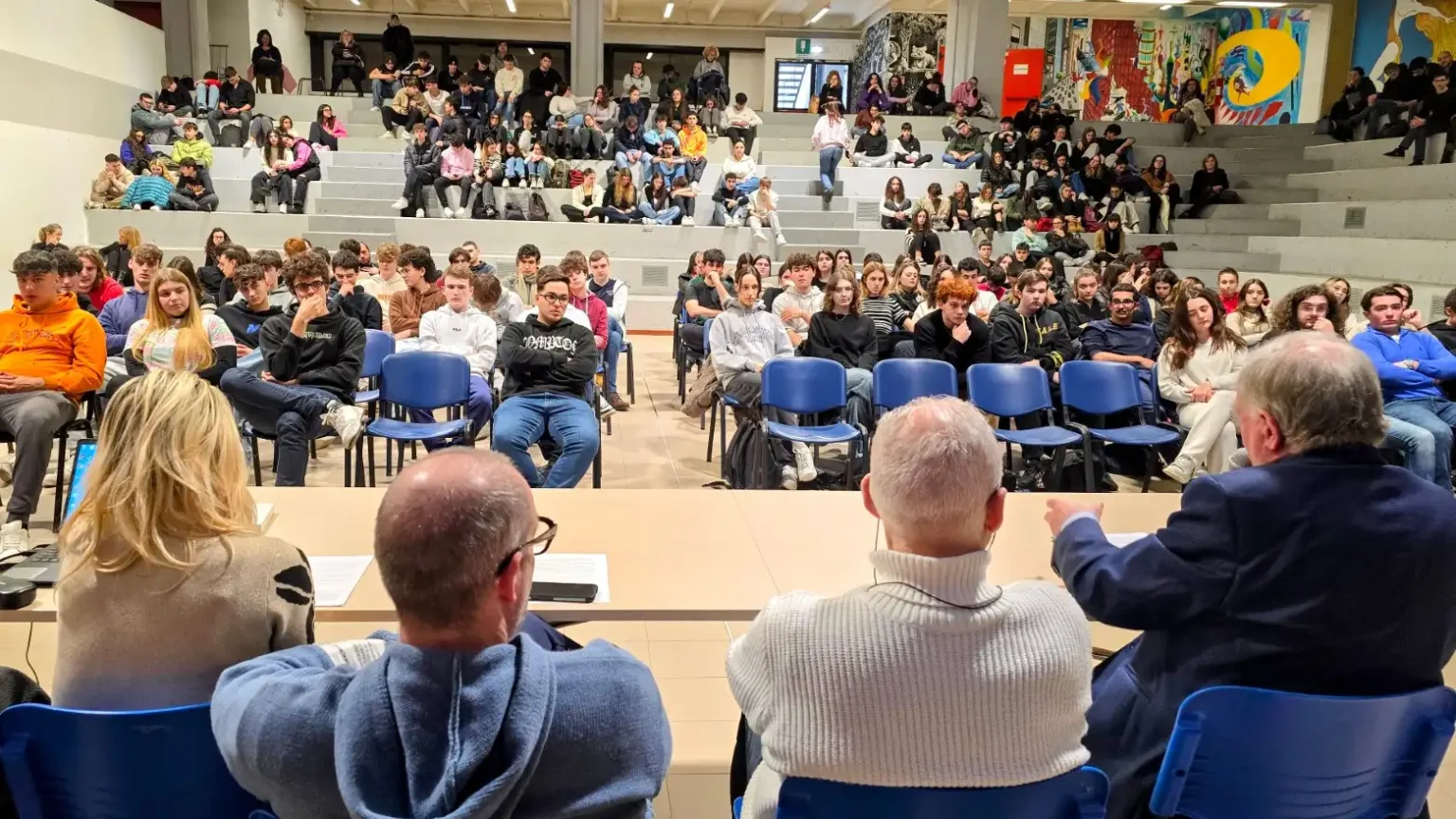 Lo storico Banti e la docente Billet raccontano al Parentuccelli il valore del Giorno del Ricordo - giorno del ricordo, Parentucelli-Arzelà