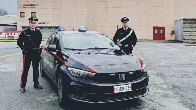 Sarzana, due arresti per droga e furto Sarzana, due arresti per droga e furto - arresti, droga