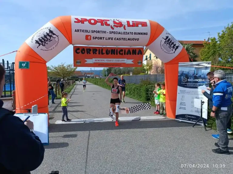 Al via la prima tappa del Corrilunigiana, 8°trofeo AVIS - corrilunigiana, corsa