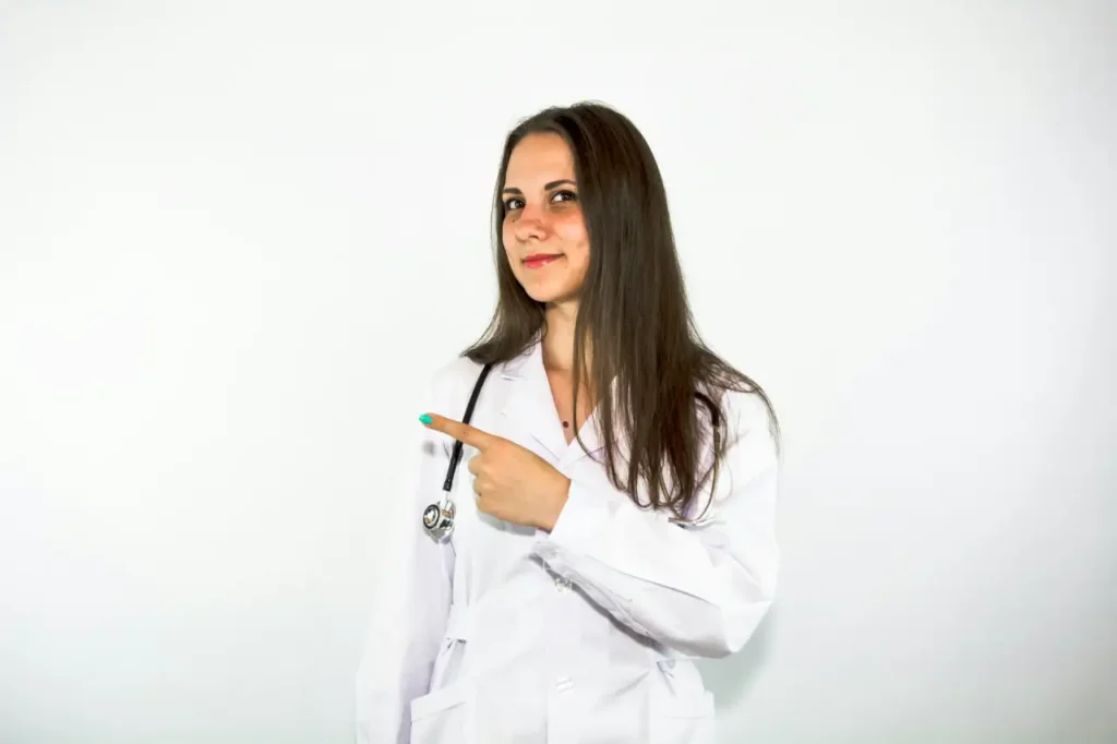 Bandi di concorso per giovani medici, domande entro il 20 giugno - Bando, Concorsi