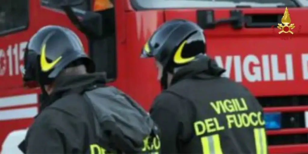 Cinque operai morti a Palermo mentre lavoravano all’interno di una cisterna Cinque operai morti a Palermo mentre lavoravano all'interno di una cisterna - palermo