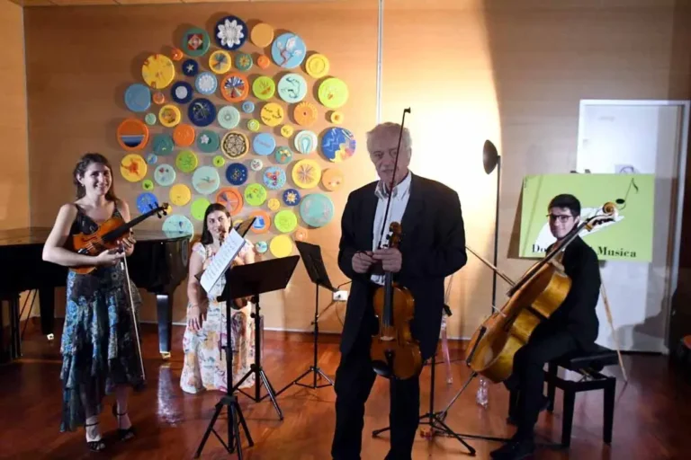 Donatori di musica: grandi emozioni con l’Ensemble di archi all’ospedale Apuane - donatori di musica, musica