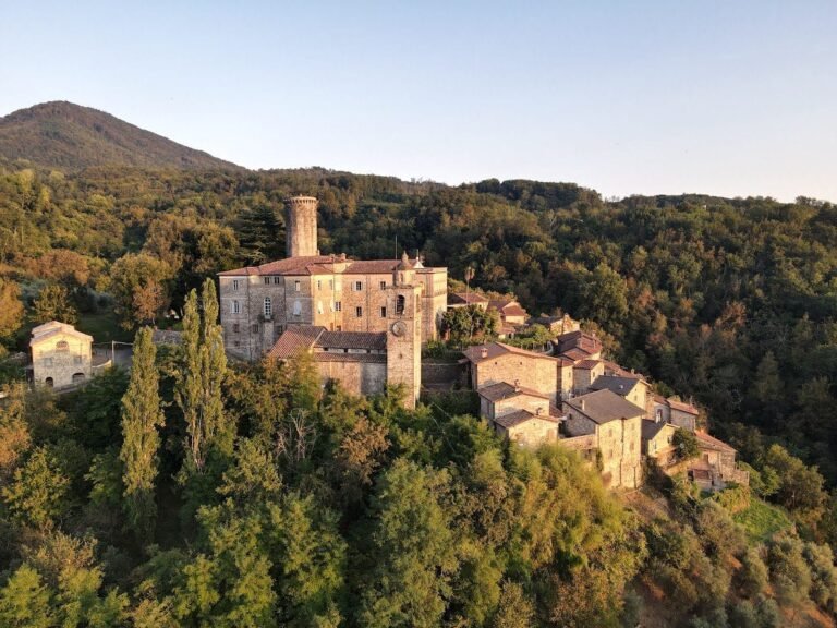 Bagnone primo in graduatoria per i contributi regionali alle città murate - bagnone, città murate