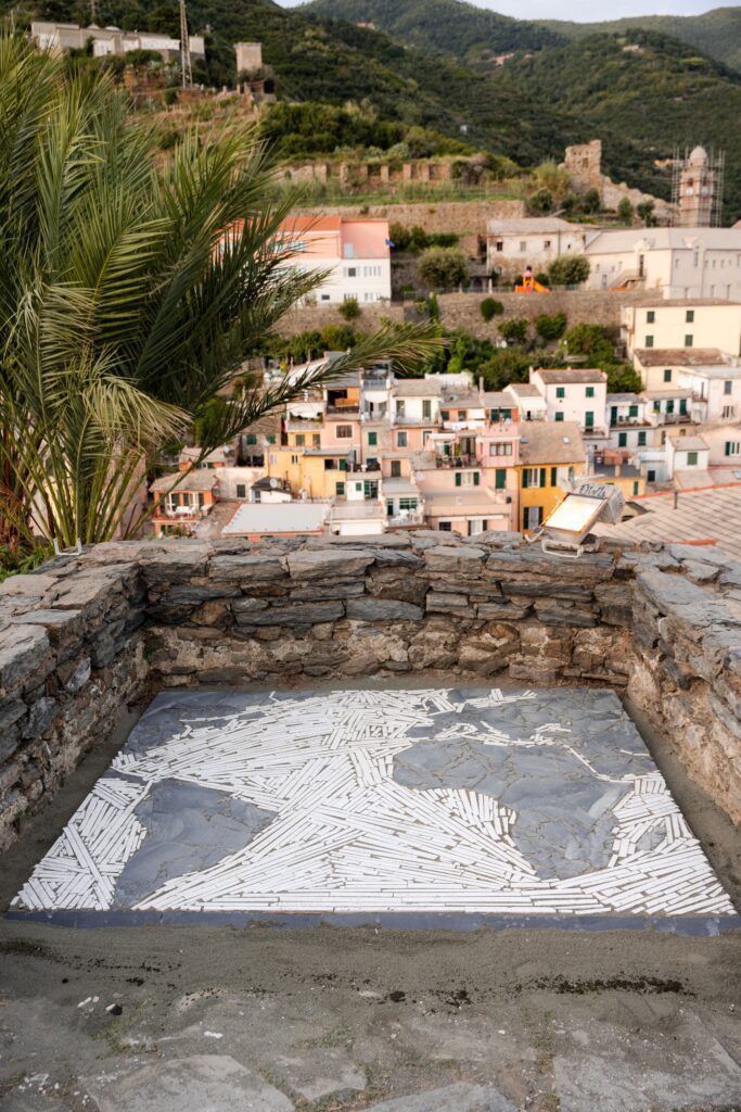 alighiero boetti alighiero boetti | cinque terre | corniglia