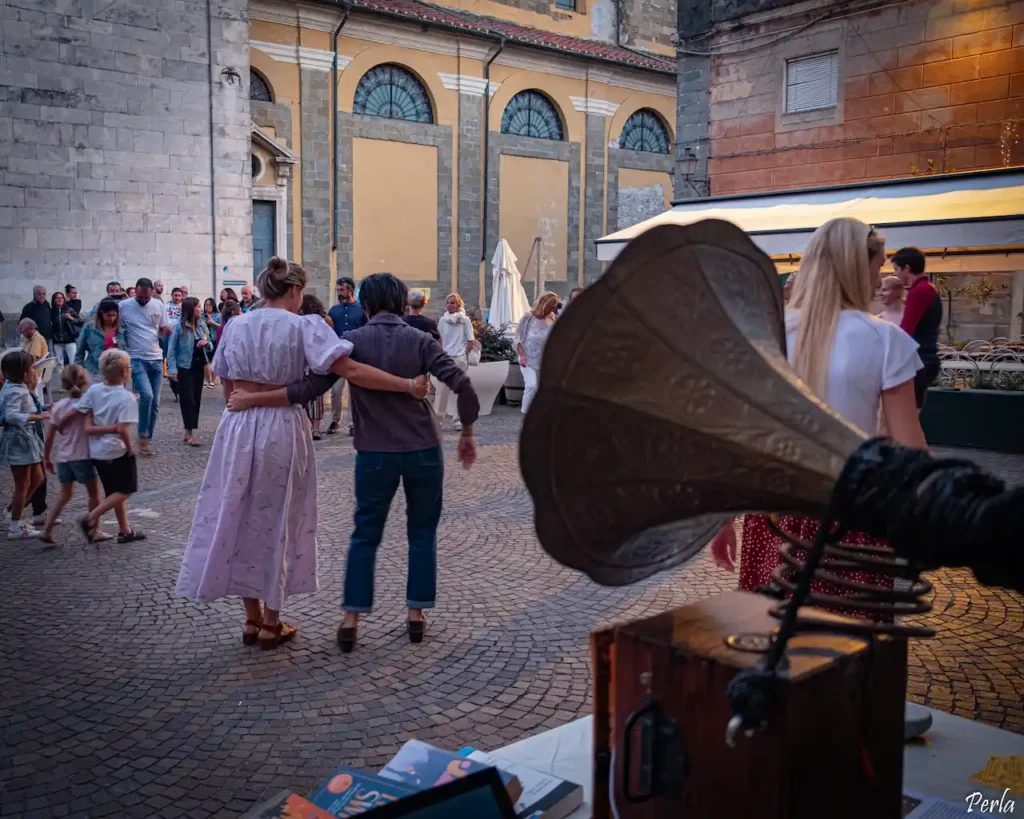 Torna Arte in Strada, la quarta edizione animerà Sarzana il 7 e l’8 settembre Torna Arte in Strada, la quarta edizione animerà Sarzana il 7 e l'8 settembre - arte in strada, Sarzana