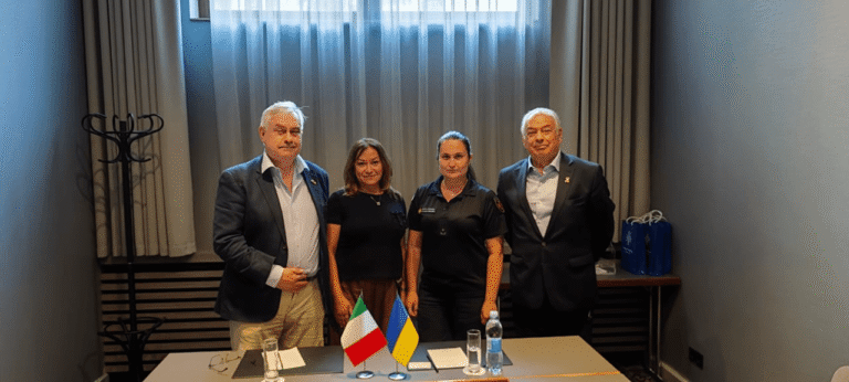 In partenza l'ambulanza per l'Ucraina. Carlo Ferrari ci racconta - Beneficenza, Carlo Ferrari